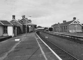 Dumfries, Railway Station
General view from SE end of station, looking along the line between the platforms