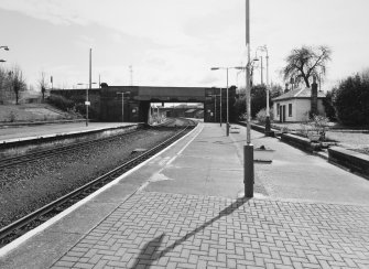 Dumfries, Railway Station
View of SE end of platforms from NW