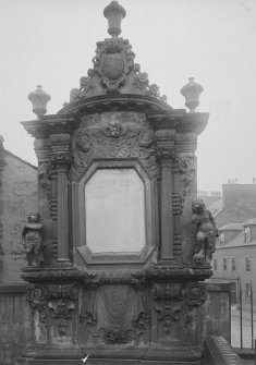 Detail of tombstone to Susanah Muir