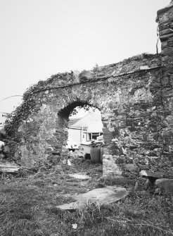 Detail of gateway in courtyard wall.