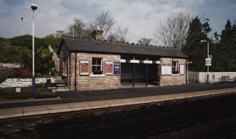 View from S of N-bound platform shelter and waiting room