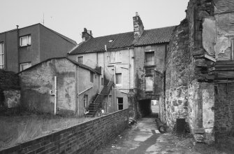 View of rear of 13 - 41 High Street