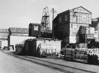 Dysart, Frances Colliery.
View of surface arrangement, including old washer.
undated