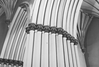 Entrance Hall, detail of clustered capitals