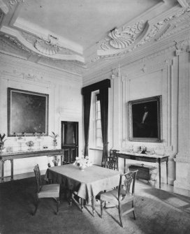 Interior view - Dining Room