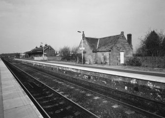 General view of S-bound platform from SW