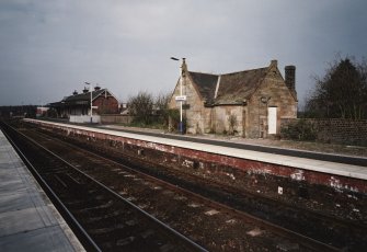 General view of S-bound platform from SW