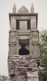 W gable, belfry, detail