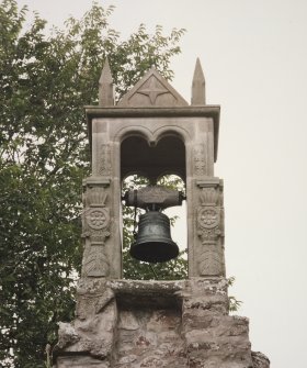 W gable, belfry, detail