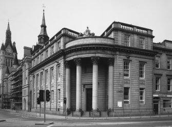 Aberdeen, 5 Castle Street, Clydesdale Bank.
General view from South-East.