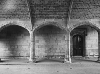 Aberdeen, Broad Street, Marischal College.
Detail of the South-East arcade at the main entrance.