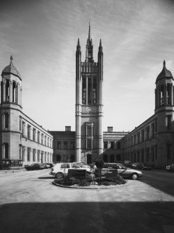 Aberdeen, Broad Street, Marischal College.
General view of courtyard from South-East.