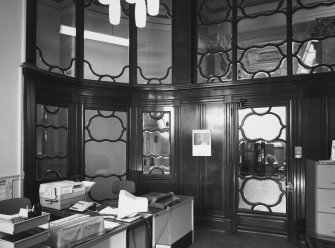 Aberdeen, 5 Castle Street, Clydesdale Bank.
Ground Floor. General view of enquiries office from North.