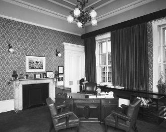 Aberdeen, 5 Castle Street, Clydesdale Bank.
First Floor. General view of regional manager's office from North.