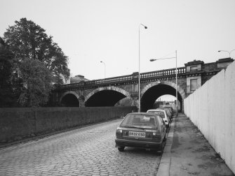 Aberdeen, Denburn Viaduct.
General view from South.