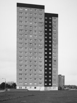 Aberdeen, Seaton Development, Areas B and C.
General view from East.