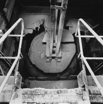 Aberdeen, Links Road, Sandilands Chemical Works, interior.
View of end shield on No1 superphosphate - cutter blades are in fixed position behind shield, and the body of the den moves forward onto the blades allowing them to empty the den.