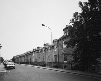 Aberdeen, Springbank Terrace.
General view of South side of section to West of Bon Accord Street, from North-West.