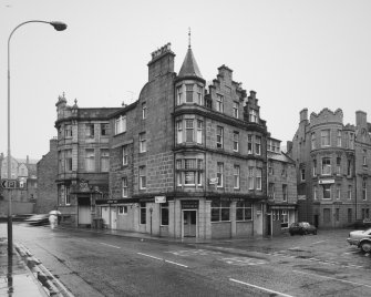 Aberdeen, Trinity Street, Scotch Corner Public House
General view from South including Imperial Hotel in background.

