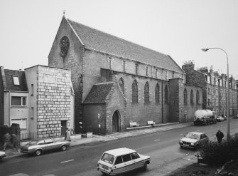 Aberdeen, Victoria Road, St Peter's Episcopal Church.
General view from South-West.