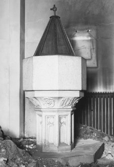 Aberdeen, Victoria Road, St Peter's Episcopal Church.
Detail of West font.