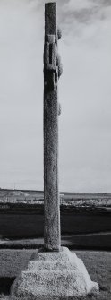 Iona, St Martin's Cross.
View of South edge.
