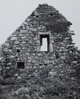 Finlaggan Castle, Islay.
View of building C.