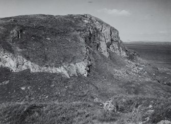 Dun Chonaill, Garvellachs.
General view of main summits from South. 
