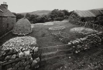 Jura, Keils, Stackyard.
General view.