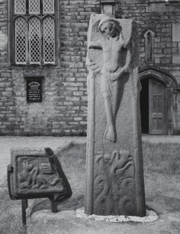 Kilmartin Churchyard.
View of front of cross.