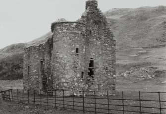 Kilmartin, Kilmartin Castle.
General view from South-West.