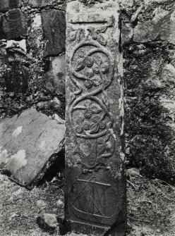 Mull, Pennygown Chapel.
Detail of upright cross slab.