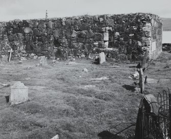 Mull, Pennygown Chapel.
View of graveyard.