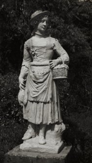 Mull, Torosay Castle, statue walk.
Detail of female game seller statue