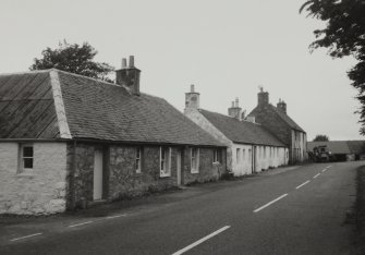 Portnacroish, Old Inn and Cottages
General view