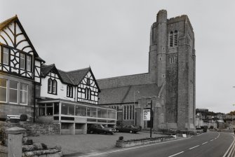 Oban, Corran Esplanade, St. Columba's Roman Catholic Cathedral.
View from West.