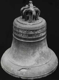 Taynuilt, Muckairn Church, bell.
General view of bell dated 1733.
