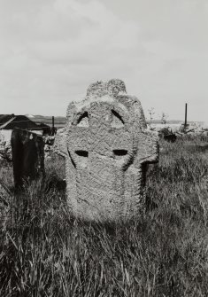 Tiree, Soroby, Maclean's Cross.
General view.