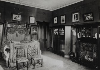 Cornhill House, interior.
View of bedroom.

