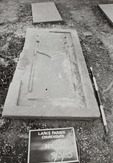 View of flatstone with shield.
Insc: "1663 FC AC AGV.27"
Largs Parish Chuchyard no 50

