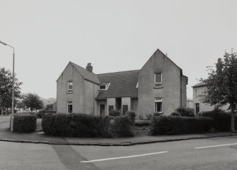 View from SW at junction with George Street.