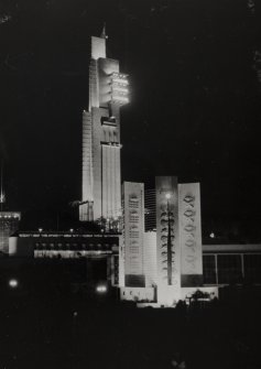 Glasgow, Bellahouston Park, 1938 Empire Exhibition, Tower of Empire.
View of Empire Tower at night.
NMRS Survey of Private Collection, Thomas Tait.
