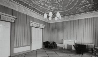 50 - 53 Carlton Place, Laurieston House, interior
North room, first floor, view from South West