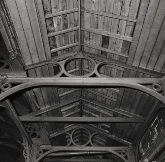 Glasgow, 60-106 Candleriggs, City Hall and Bazaar, interior.
Detail of trusses in South gallery.