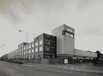 Glasgow, Caxton Street, Barr and Stroud's Works.
View from South-West of Glencoe Street and bearsden Road, sites of West Works showing new periscope Test Tower.