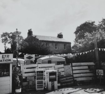 Glasgow, Carmunnock Road, Old Cathcart Manse.
Distant view obscured by caravan.