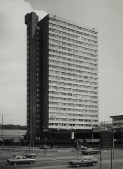 Glasgow, 843 Crow Road, Anniesland Cross.
General view from South-West.