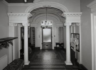 Glasgow, 4 Clairemont Gardens, Buchanan Bridge Club, interior.
View of ground floor hallway from South.