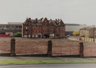 Glasgow, 253 Duke Street, Eastern District Hospital.
General view from North.