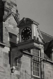Glasgow, 840 Govan Road, Pearce Institute
View of bracket clock.
